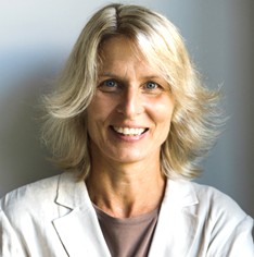 Szepessy Hajnalka - Perfekt Zrt.  - FVSZ alelnök